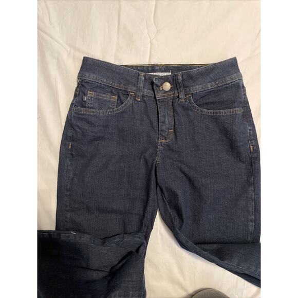 Lee Size 6 Perfect Fit Just Below The Waist Straight Leg DarkWash Women's Jeans - Picture 5 of 9